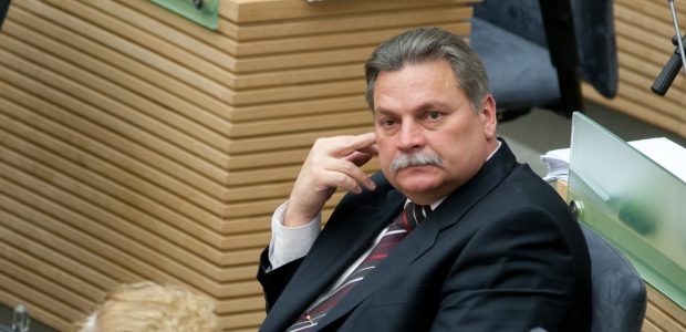 Buvęs Vilniaus miesto tarybos narys S. Dmitrijevas su sutuoktine bus teisiami dėl sukčiavimo