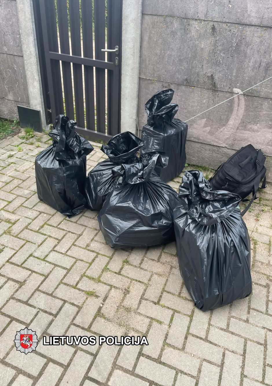 Kauno mieste ir rajone sulaikyta 10 tūkst. kontrabandinių cigarečių pakelių