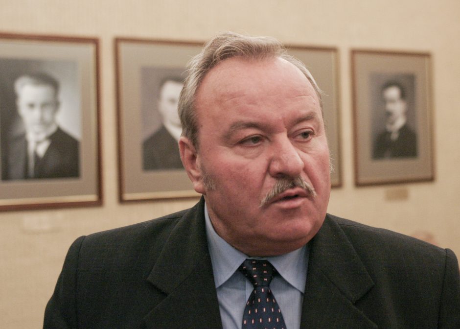 Konservatoriai nori atstatydinti B. Bradauską iš Seimo komiteto vadovų
