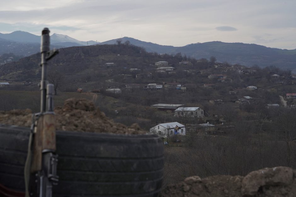 Separatistai: Kalnų Karabache evakuoti šeši kaimai