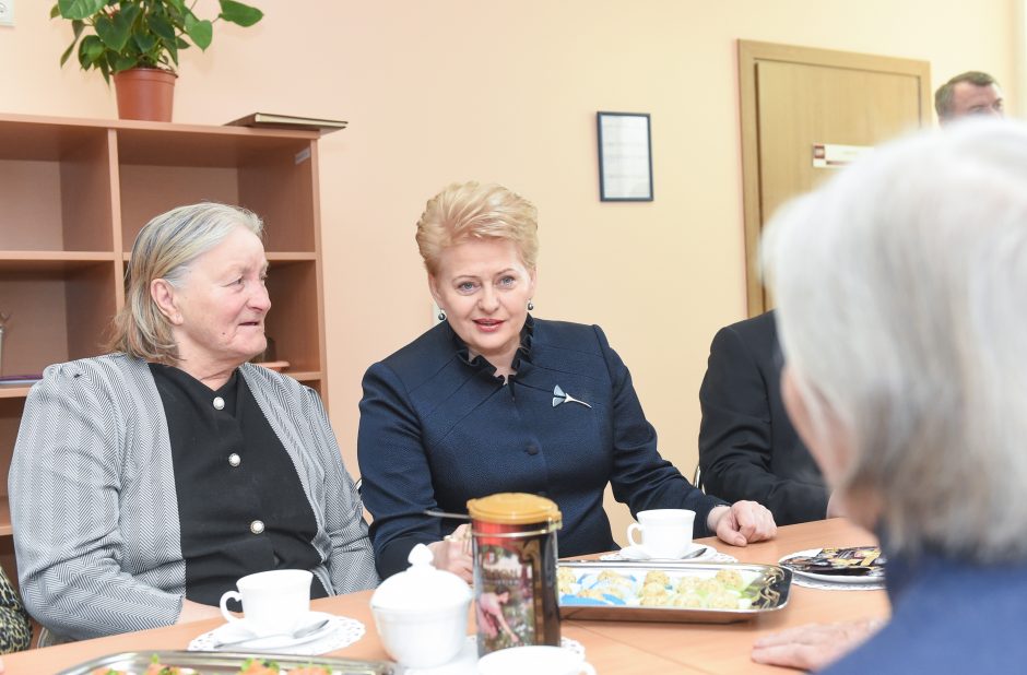 Prezidentė: Lietuva atsilieka pagal paslaugas vyresniems žmonėms