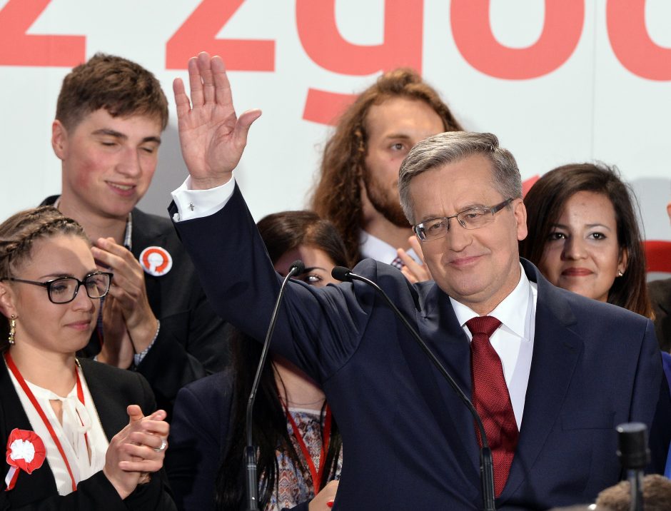 B. Komorowskis pripažino savo pralaimėjimą rinkimuose