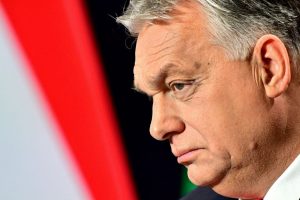 EP narys: ES neturėtų pasiduoti Vengrijos šantažui