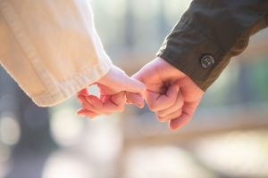 Lietuvoje mažėja skyrybų: poros nesiskiria dėl sunkmečio?