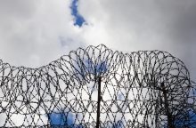 Seimas svarstys griežtinti įkalinimo sąlygas iš bausmės atlikimo vietos pabėgusiems nuteistiesiems