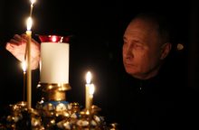 Kremlius: V. Putinas neplanuoja aplankyti išpuolio Pamaskvėje aukų