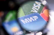 „Samsung Pay“ nutrauks Rusijos sistemos „Mir“ kortelių palaikymą